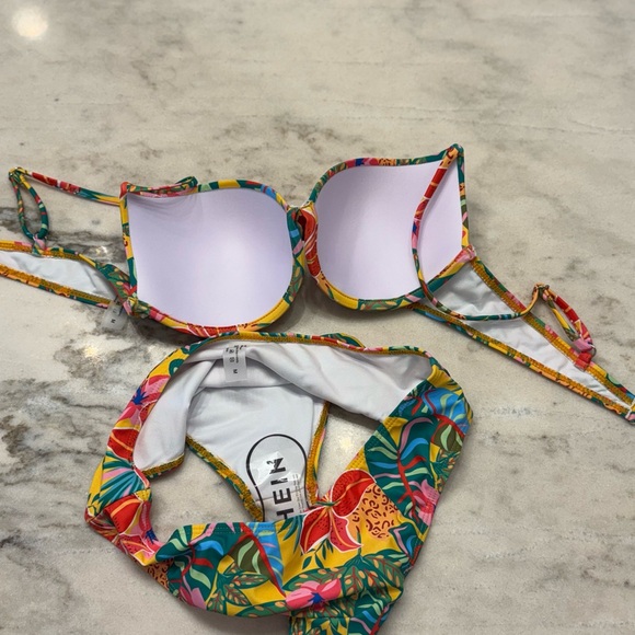 [NWT] Tropical Floral Bikini • SHIEN - Picture 7 of 7